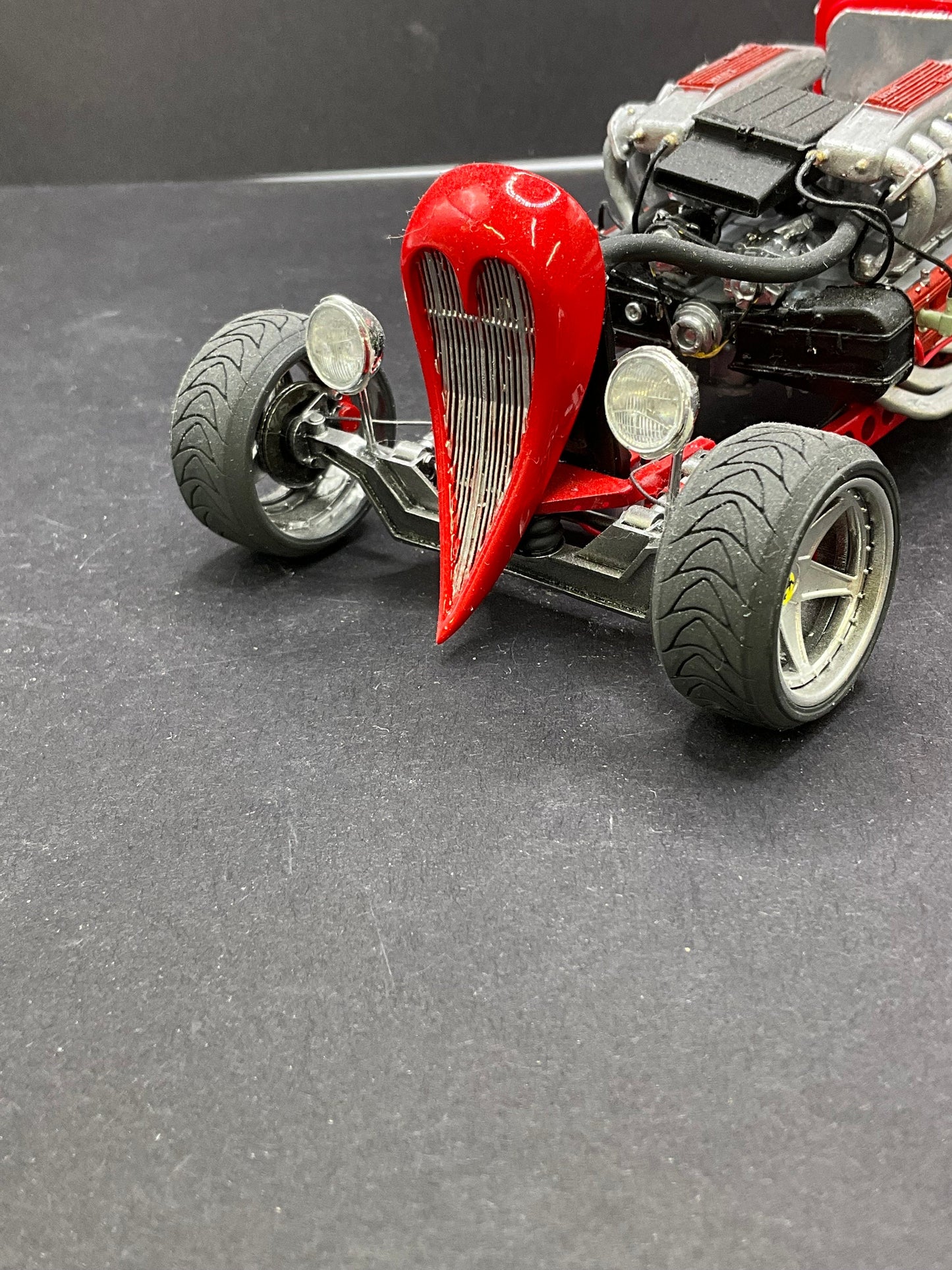 1:25 scale custom hot rod grill