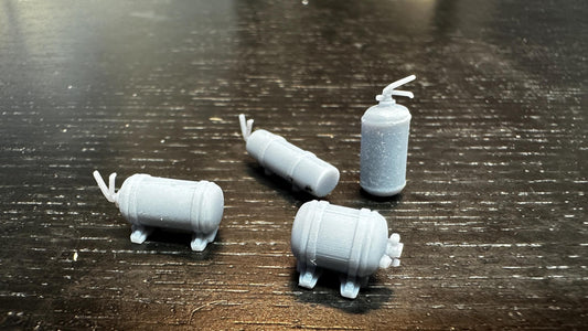 1/25 Fire extinguishers set of 4 resin printed