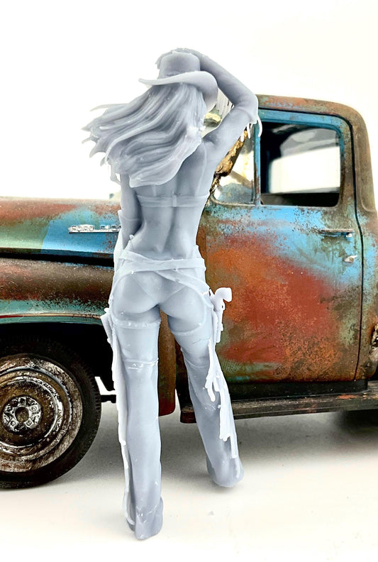 Jessica 2guns for Model car Diorama