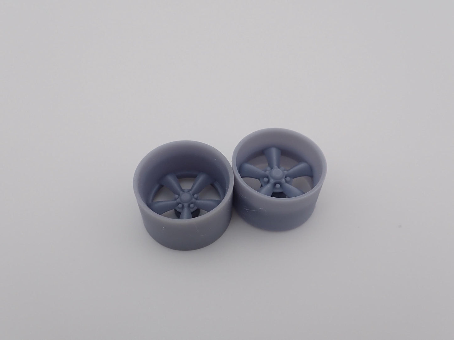 Torq Thrust Wheels and Tires 2 variations 1/24 1/25