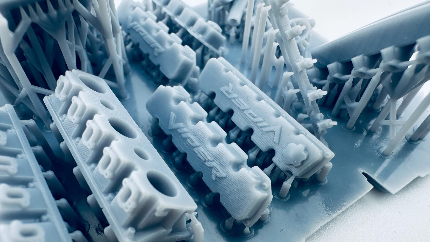 1/25 scale Viper v10 engine