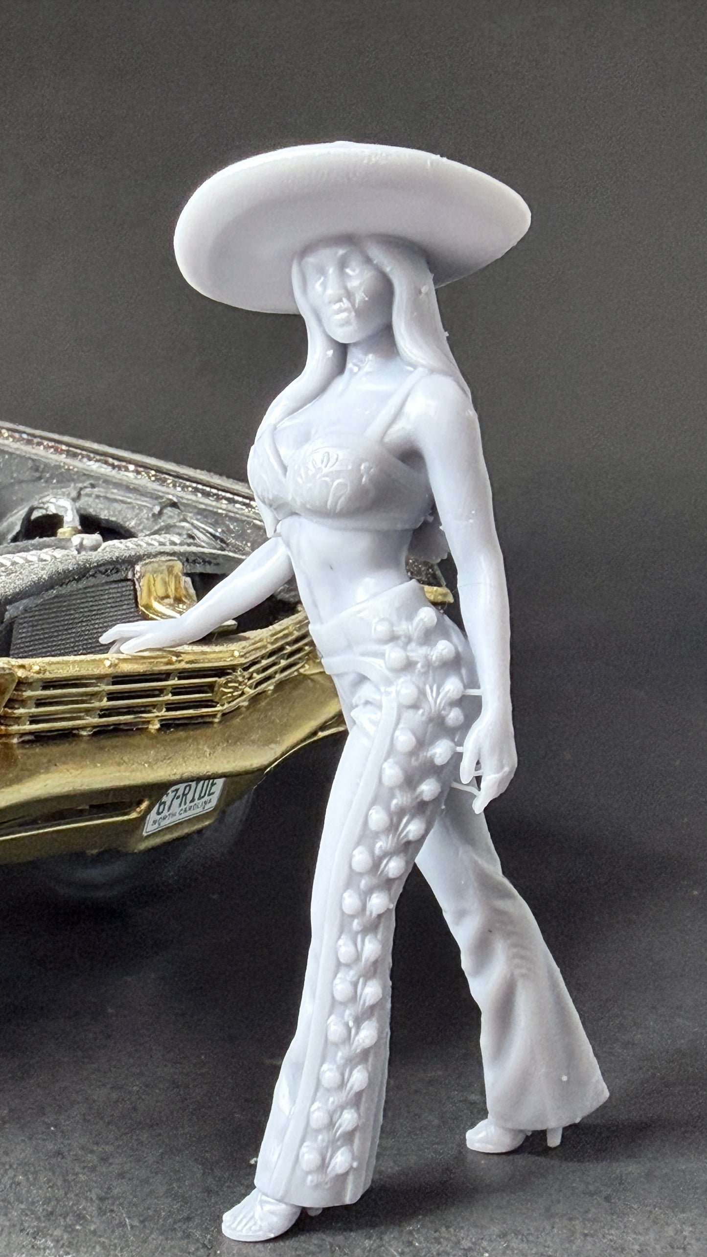 Dazza Lowrider figurine