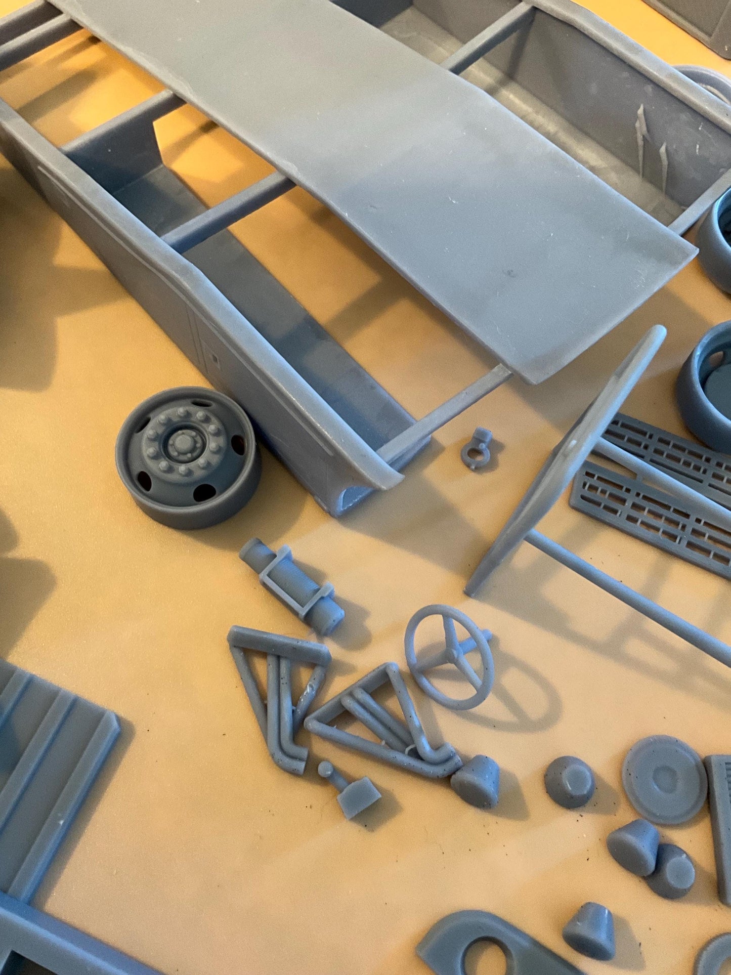 School Bus Transporter 1/25 Scale for model cars