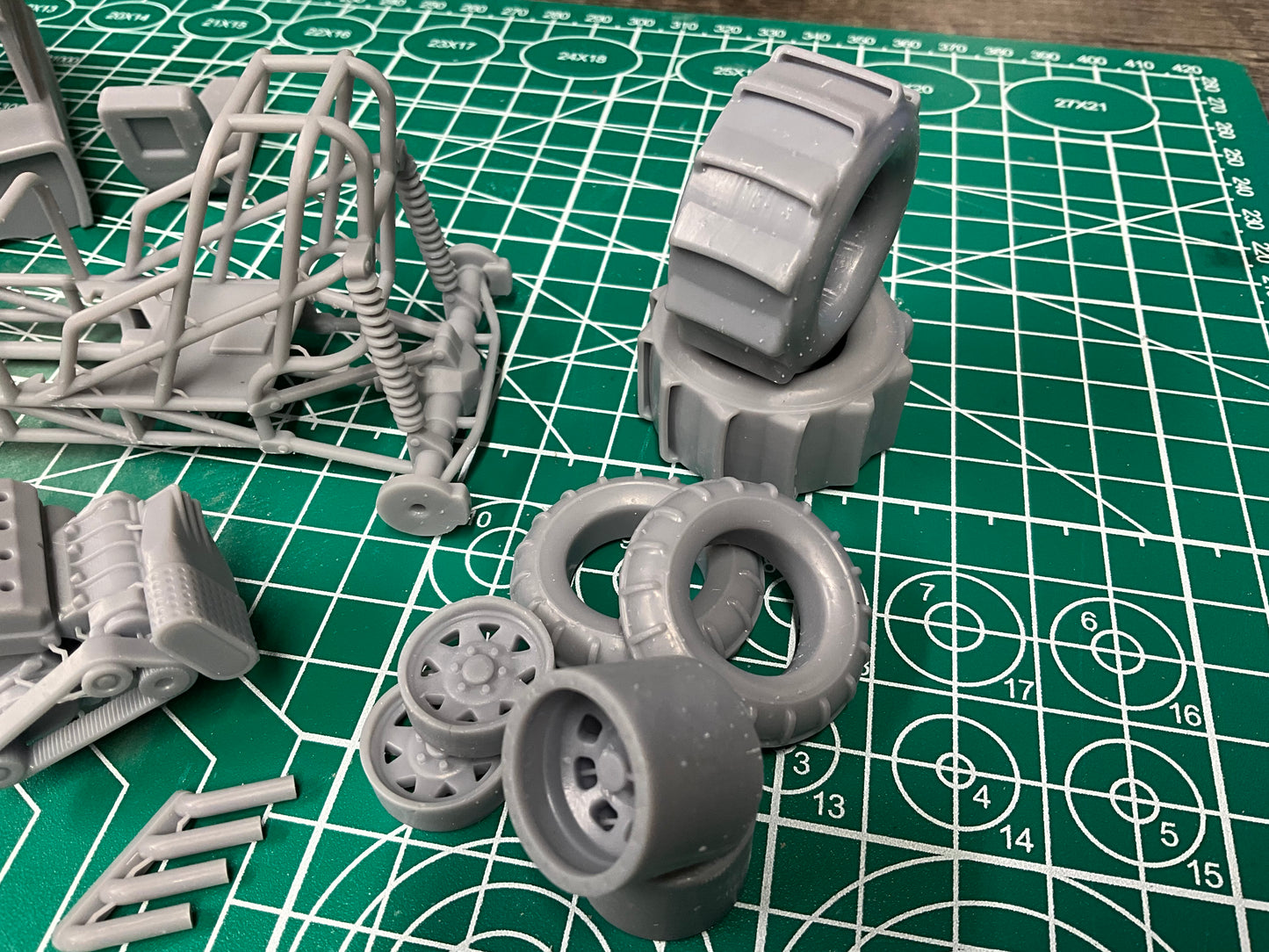 Hot Rod Mud Dragster 1/25