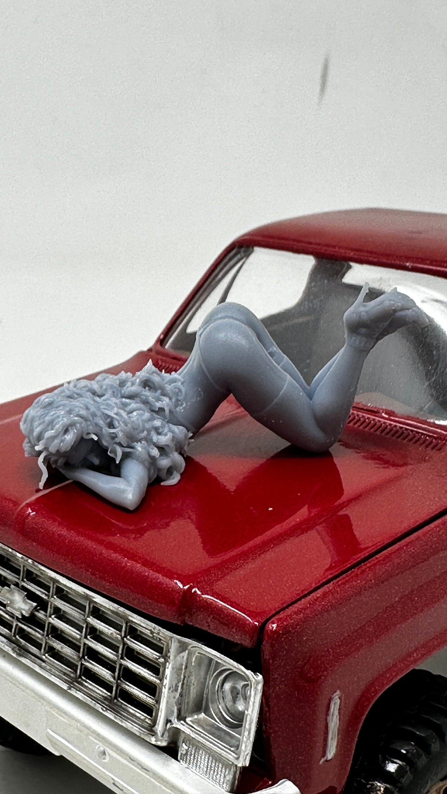 Model girl for model cars diorama