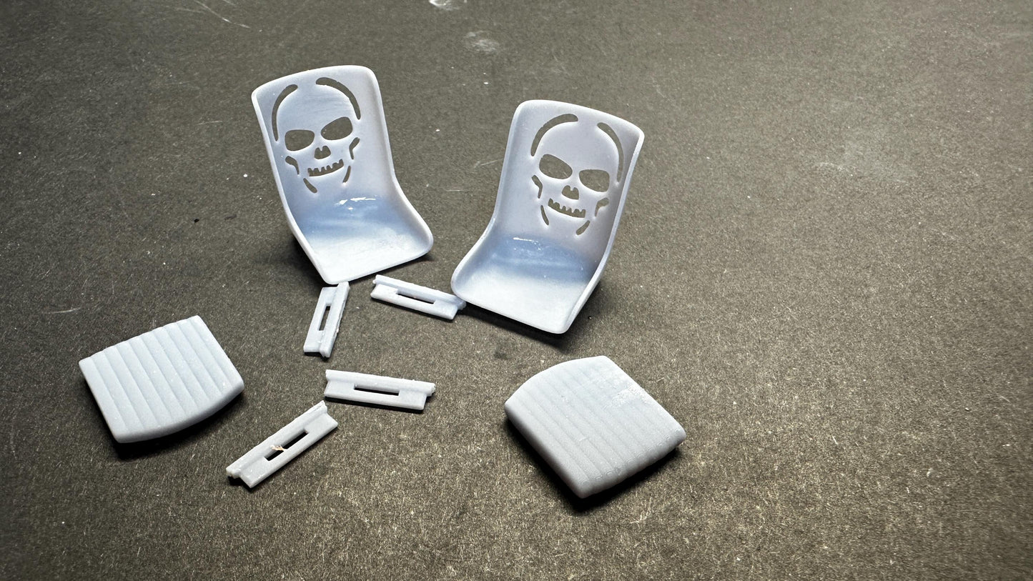 1/25 Skull Bomber seats