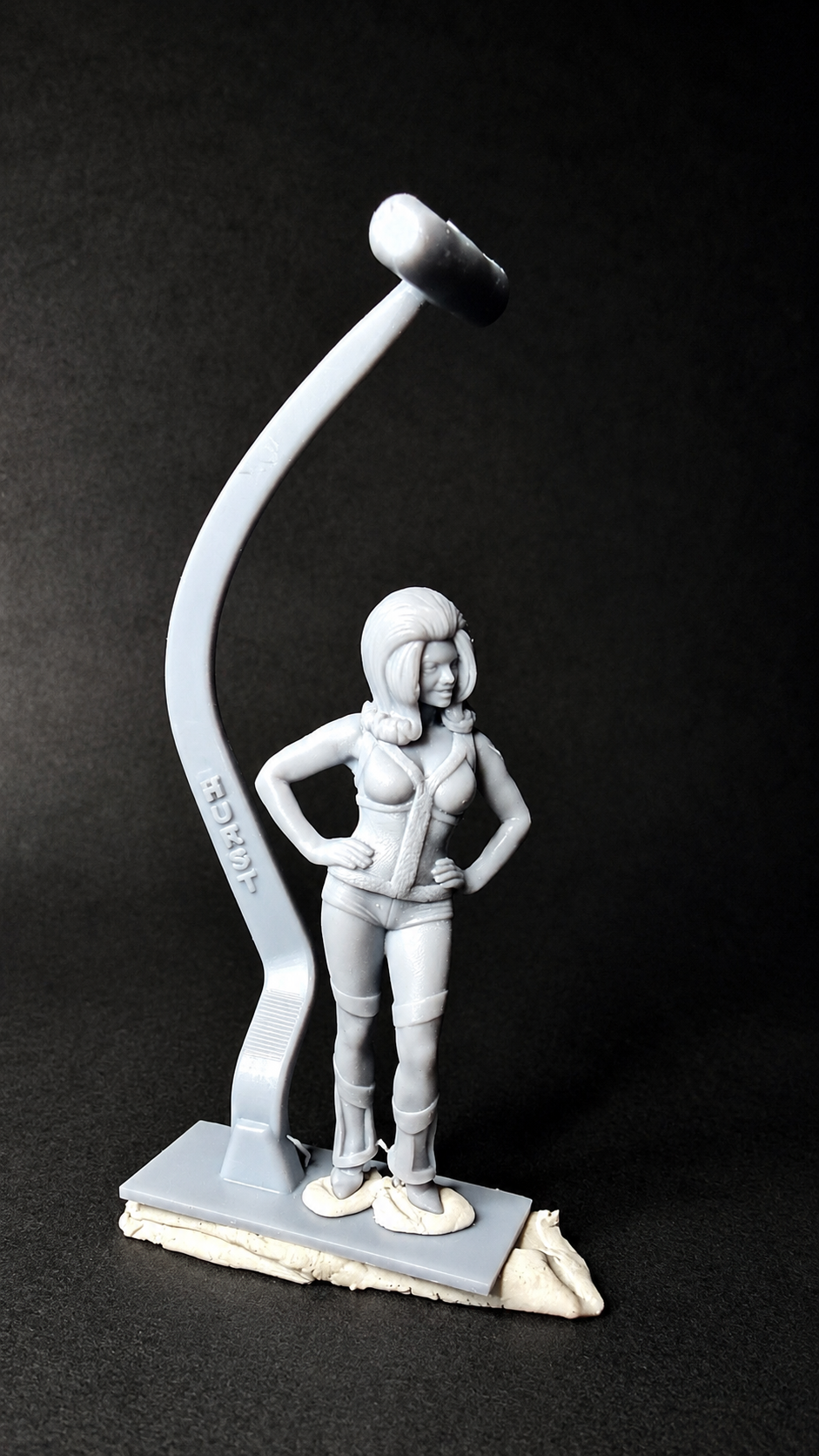 Linda Vaughn with Giant shifter