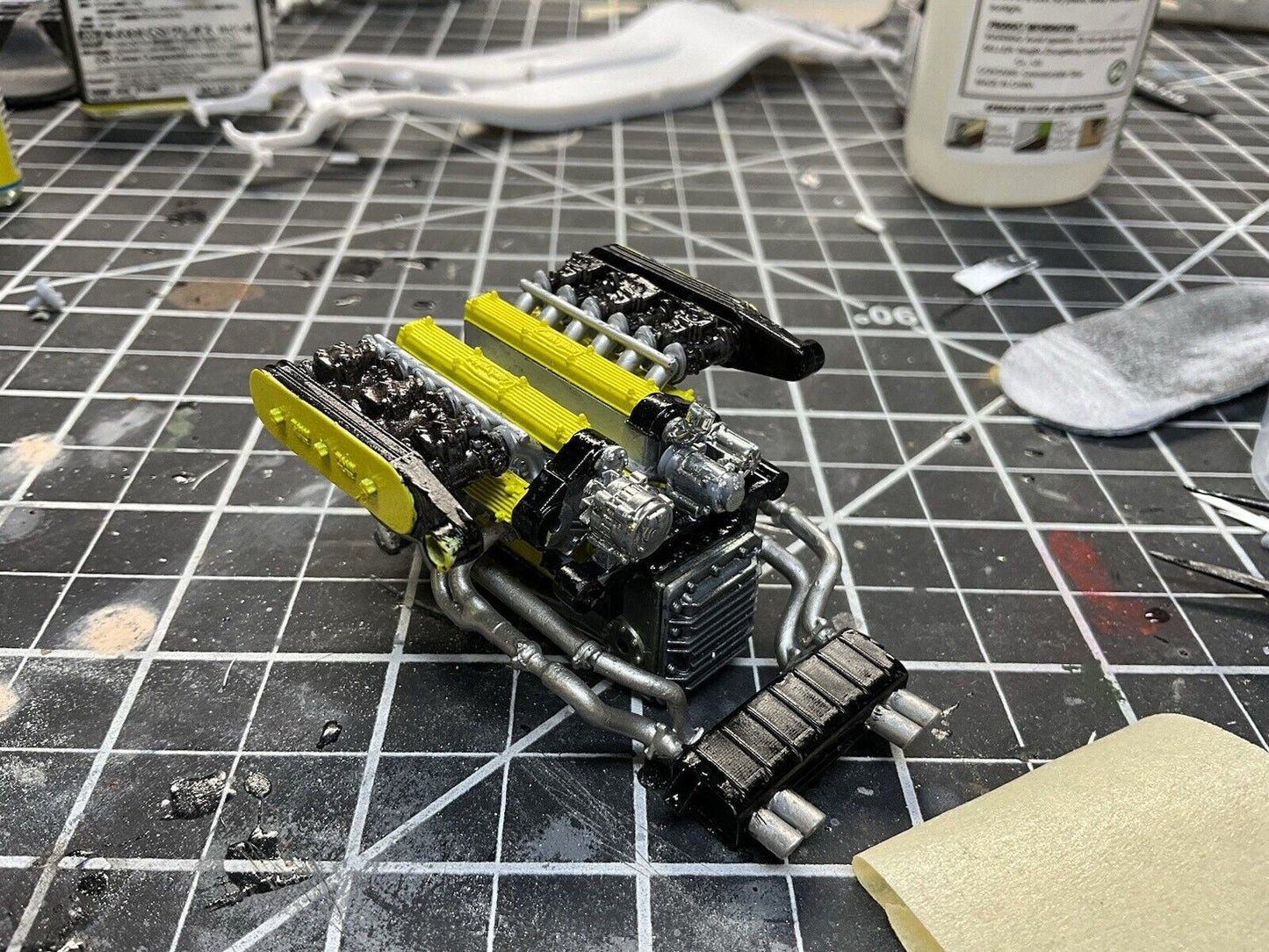 1/25 Lamborghini Countach engine