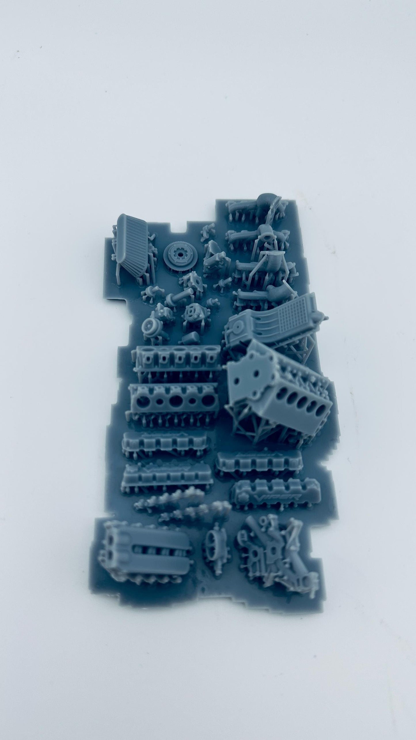 1/25 scale Viper v10 engine