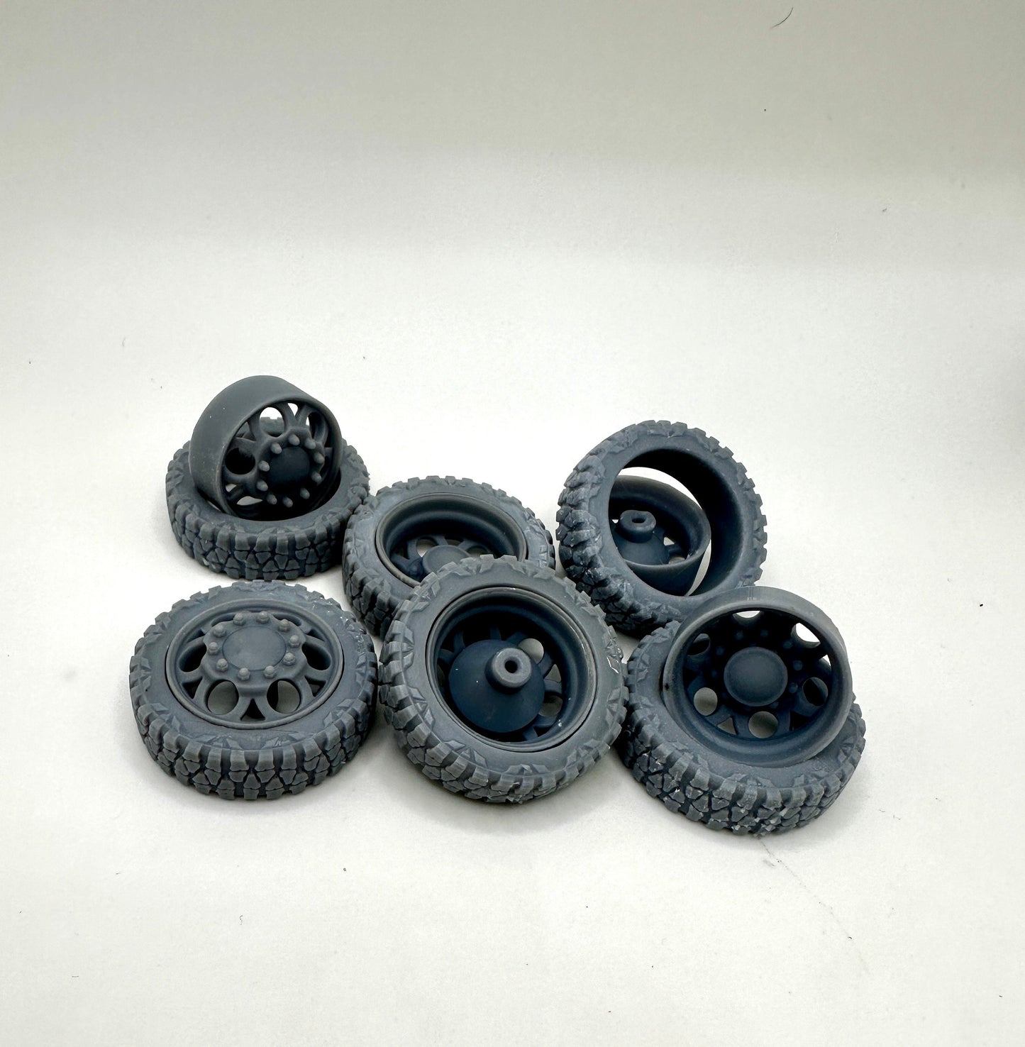 semi dually wheels and tires for pickup 1/16