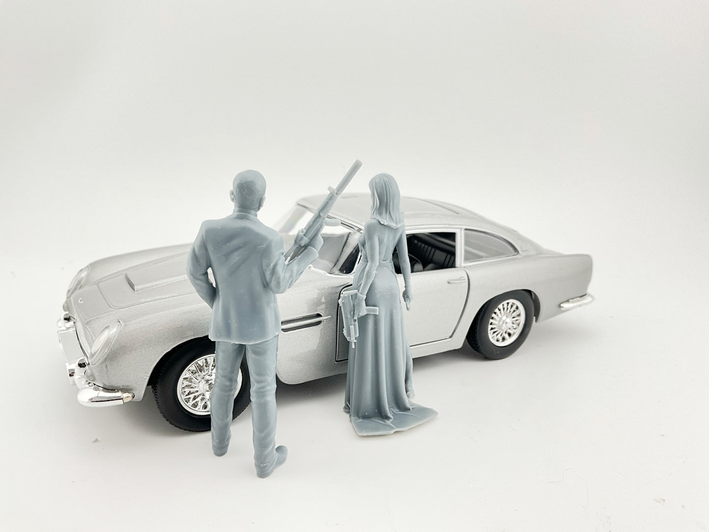 007 and Paloma