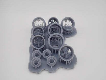 Torq Thrust Wheels and Tires 2 variations 1/24 1/25