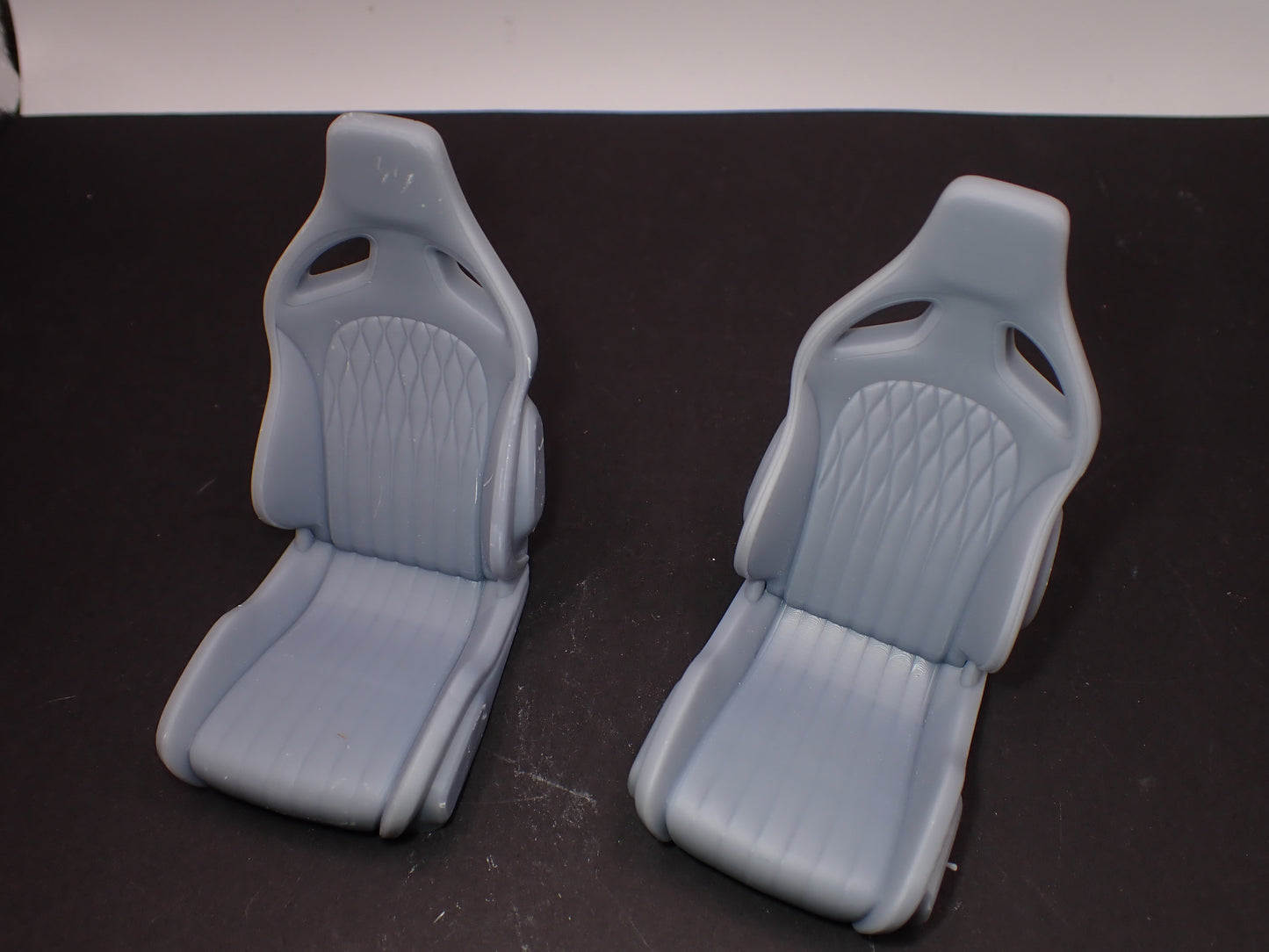 1:12 Chiron Seats