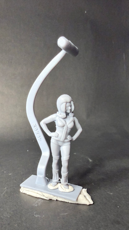 Linda Vaughn with Giant shifter