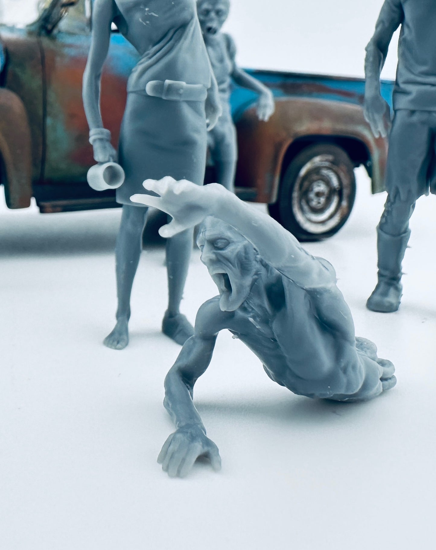 Diorama of the undead... ZOMBIES EVERYWHERE