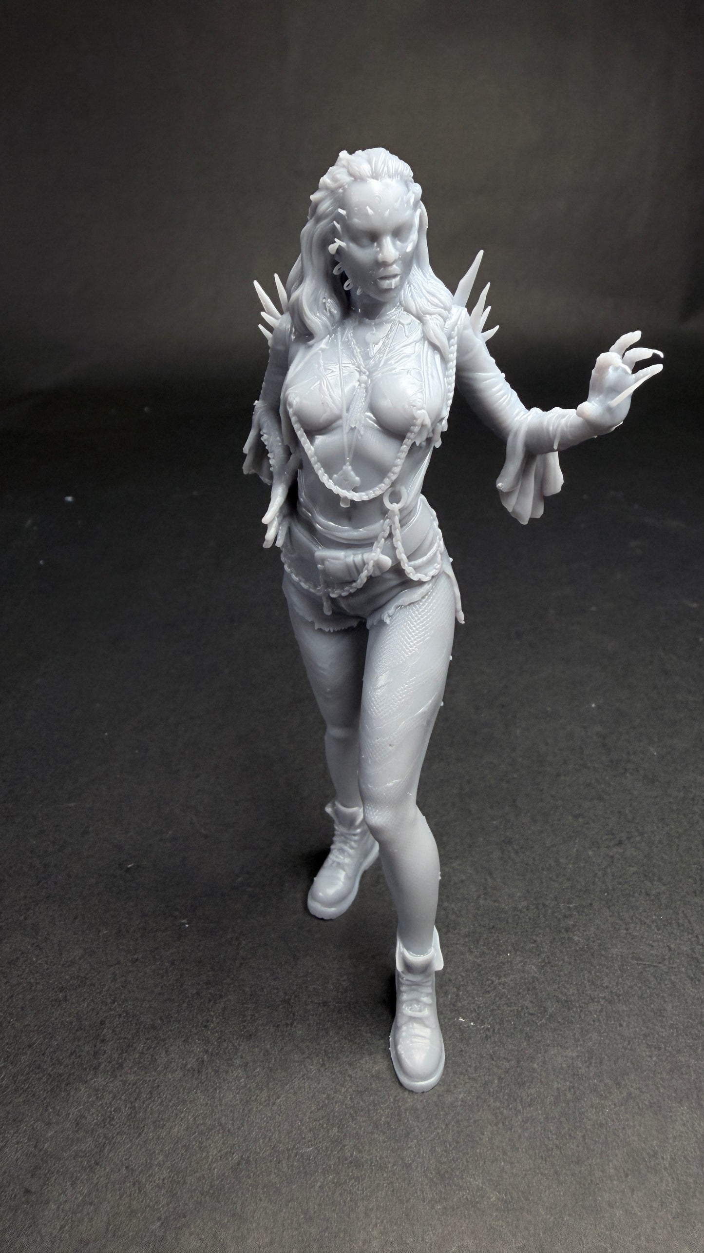 Julie Return of the Living Dead 3