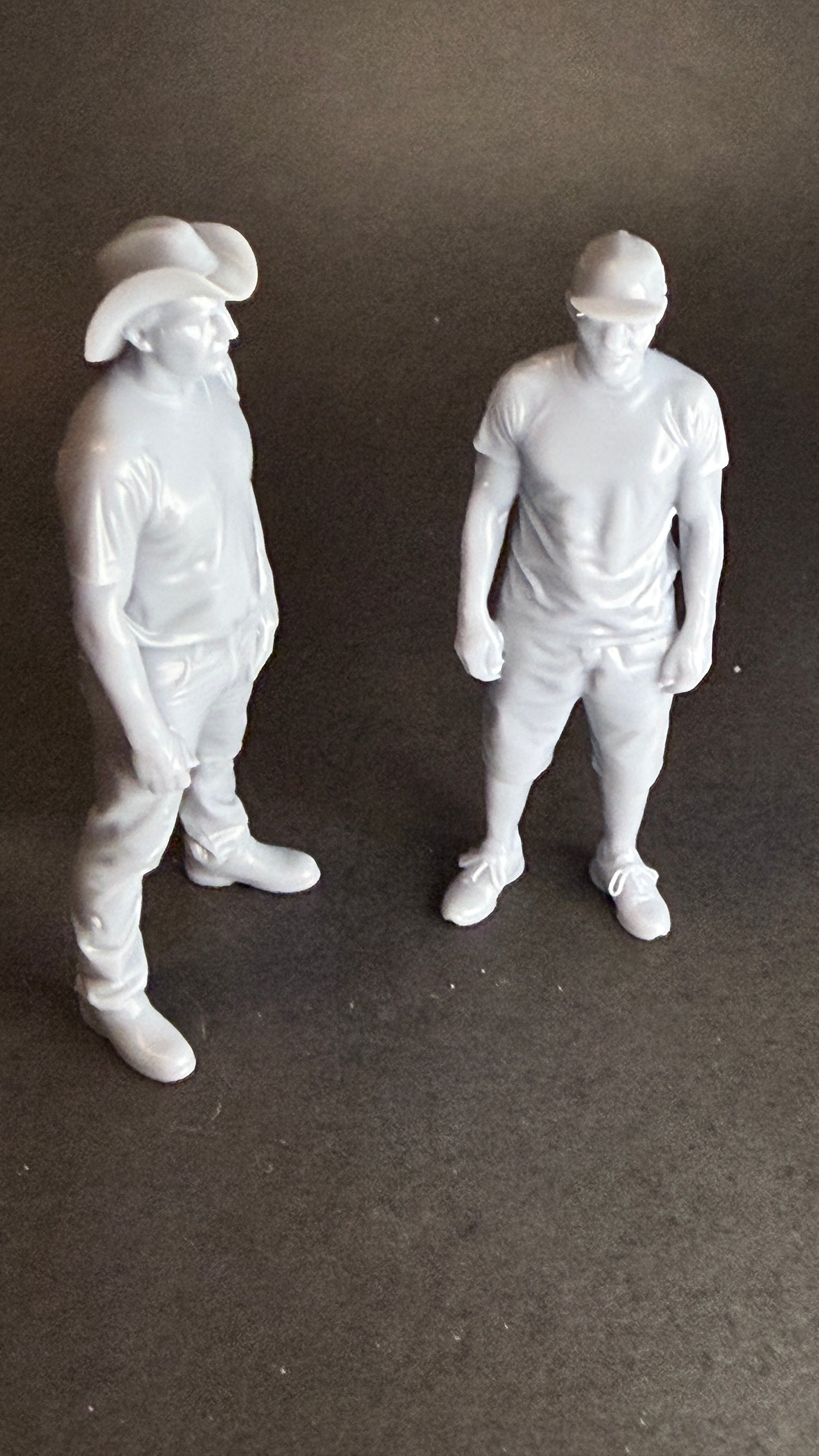 Farmtruck and Azn 1/25/24 scale