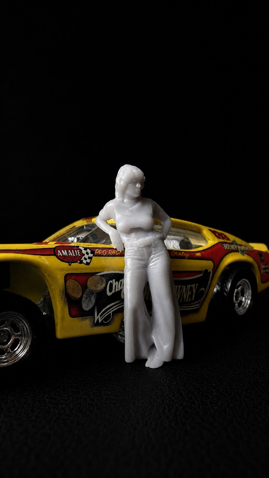 1/64 Carol "Trophy Girl" Lang