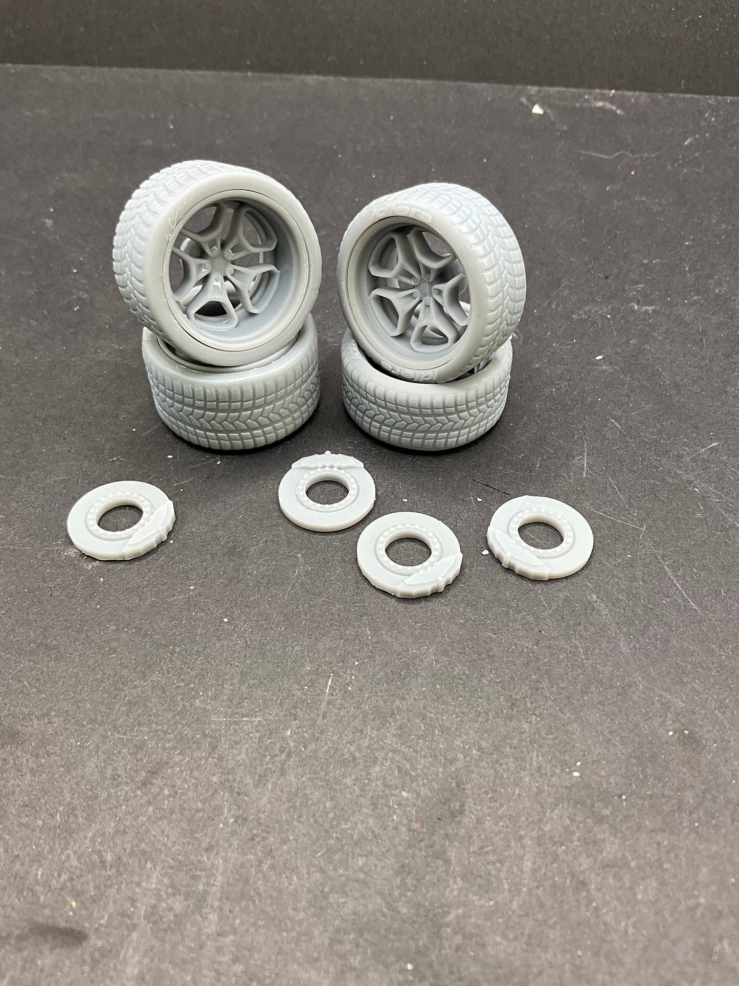 1/25 HHR style rims and tires with brakes