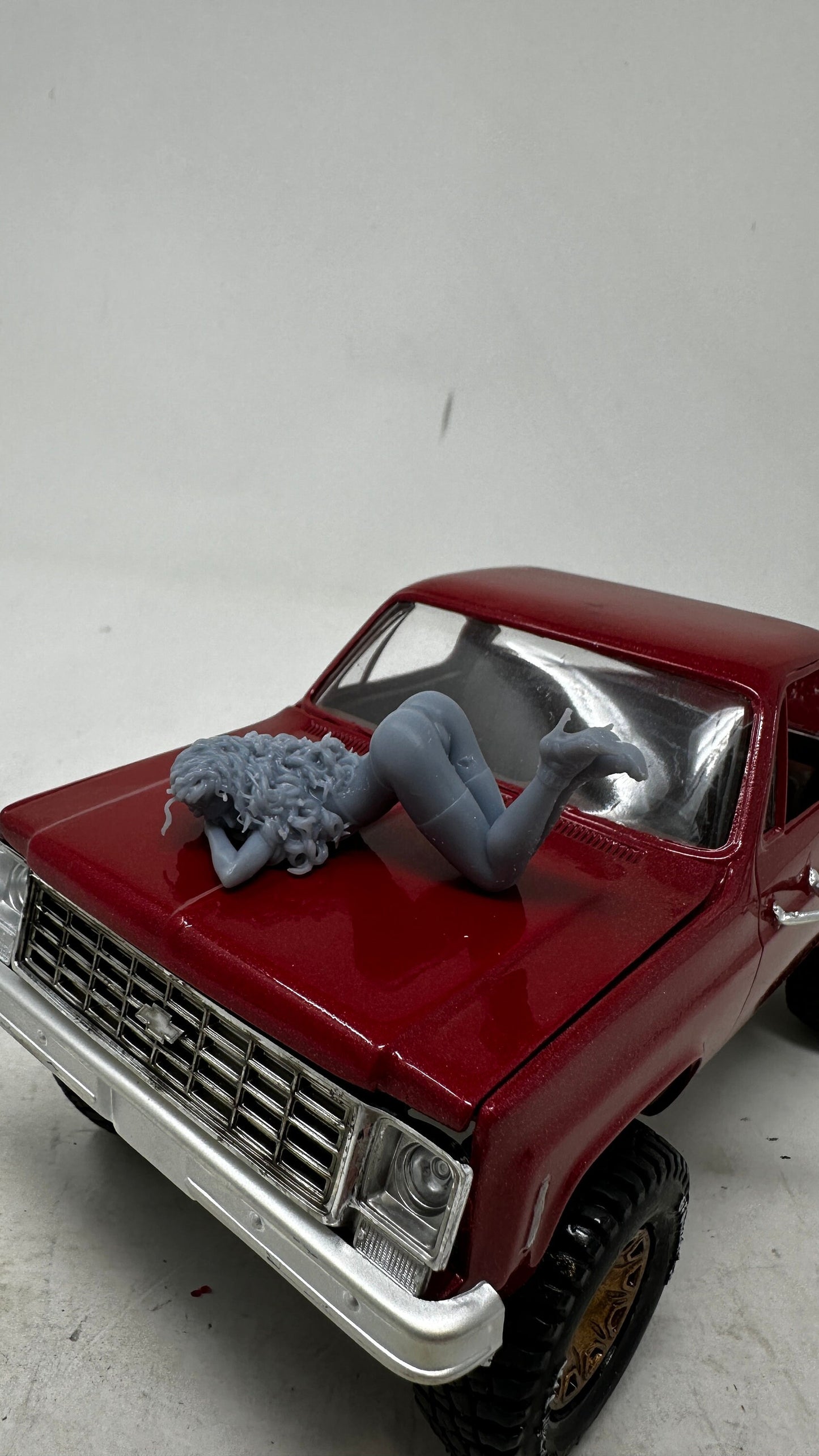 Model girl for model cars diorama